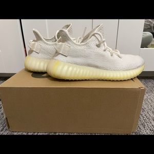 Yeezy Boost 350 V2 Triple White